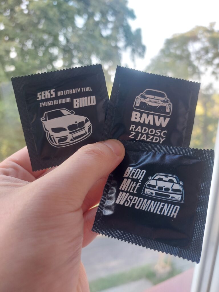 PREZERWATYWY BMW - Prawdziwe kondomy z nadrukiem motywów BMW