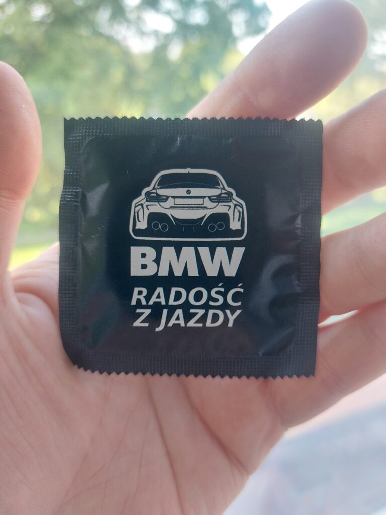 PREZERWATYWY BMW - Radość z jazdy - unikatowe kondomy z nadrukiem na prezent
